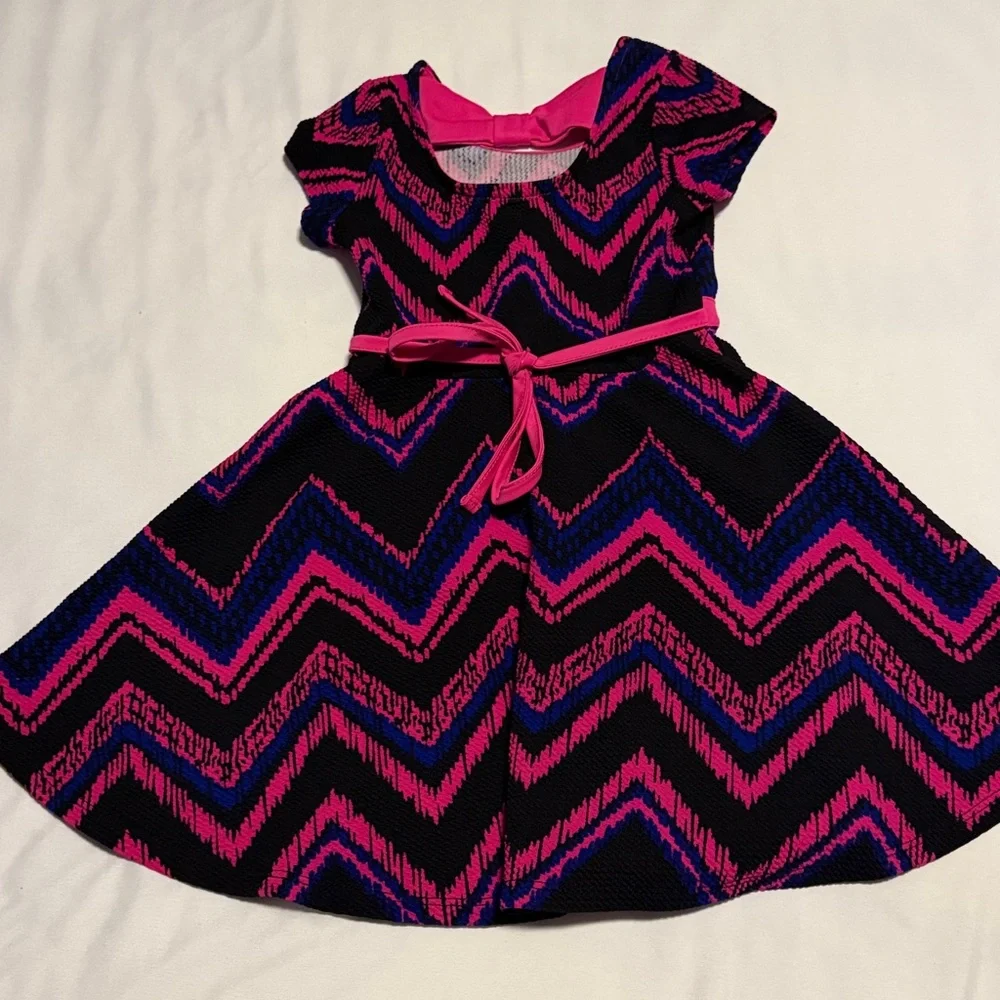 Lilt Chevron Kids Dress in Black and Pink